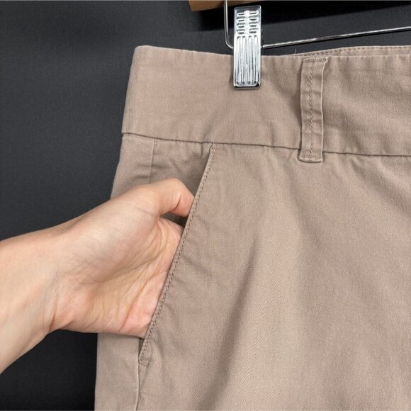 J.Crew Women's 9" Frankie Bermuda Chino Shorts 8 Tan Stretch Preppy Old Money - Picture 3 of 11